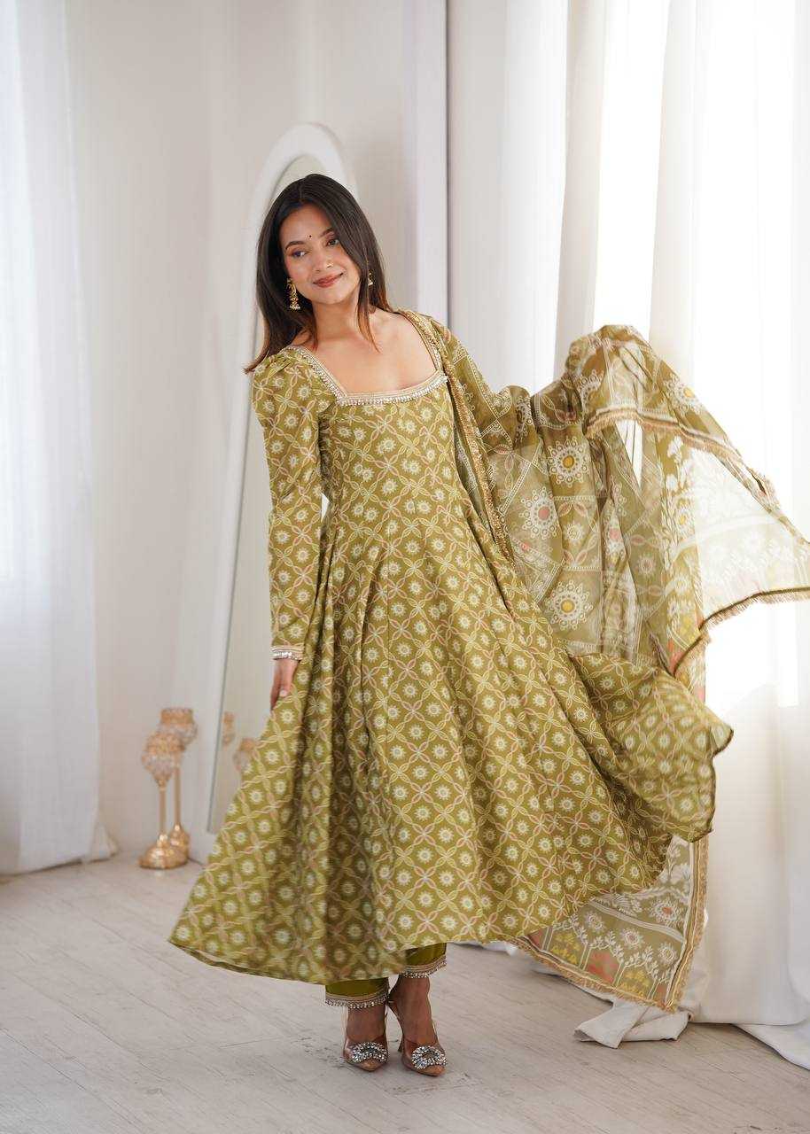 YNF Wholesale Maslin Printed Gowns  | Surat Manufacturer