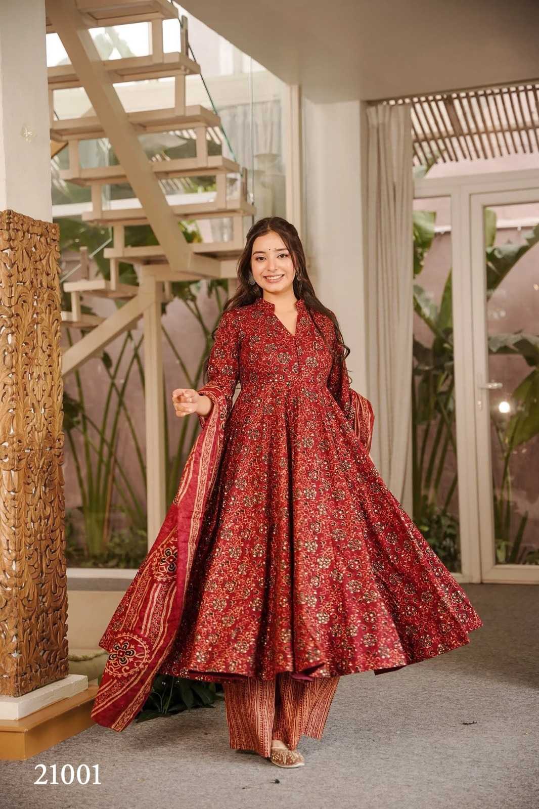 YNF Wholesale Muslin Silk Ladies Silk Suit  | Surat Manufacturer
