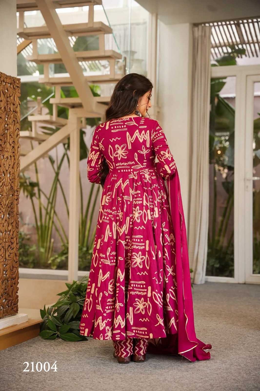 YNF Wholesale Muslin Silk Ladies Silk Suit  | Surat Manufacturer