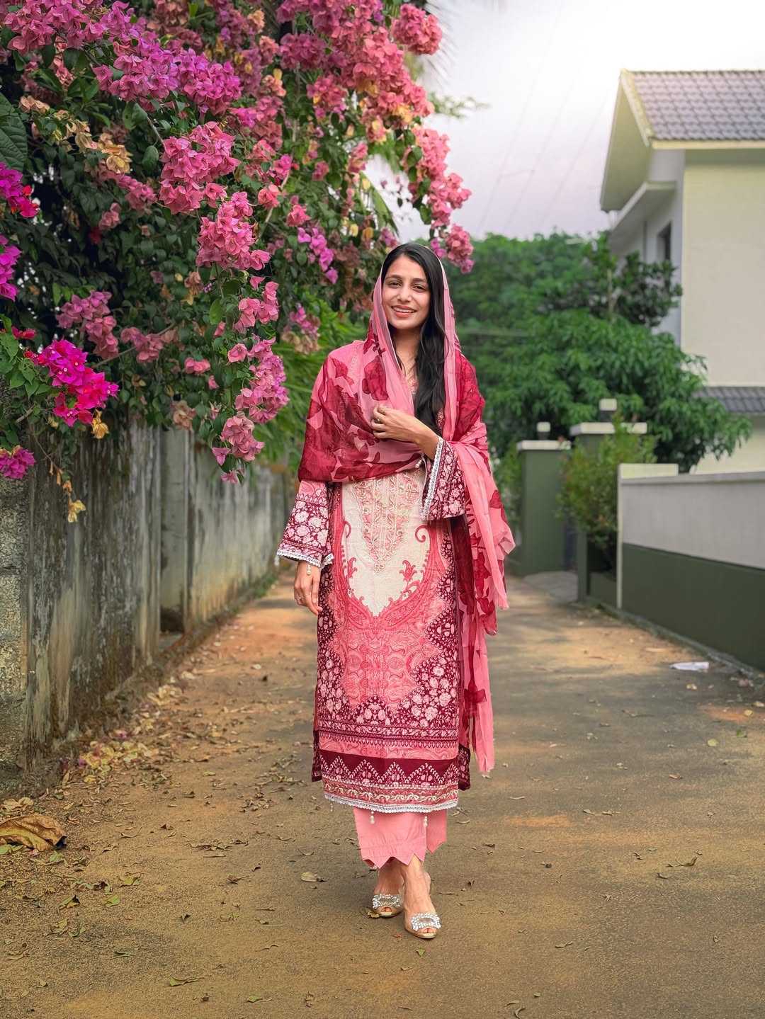 YNF Wholesale Cotton Printed Suits  | Surat Manufacturer