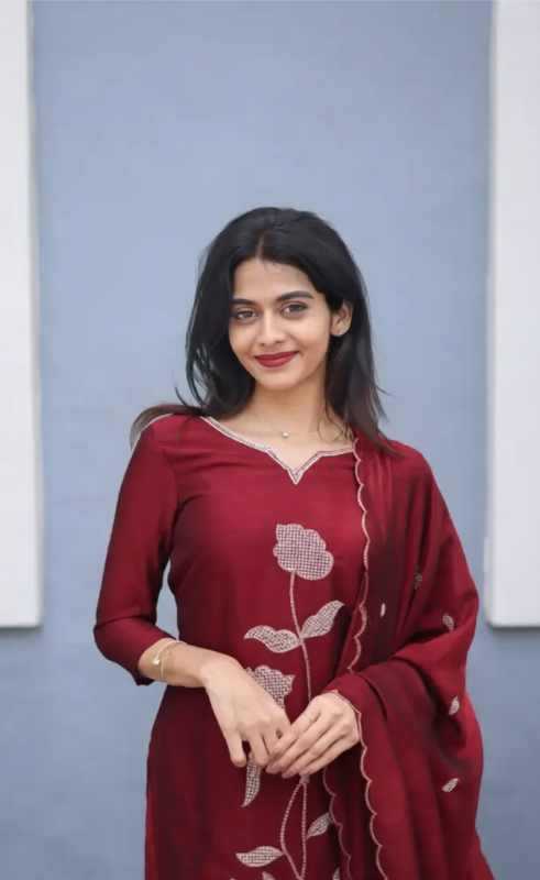 YNF Wholesale Cotton Cotton Kurtis KESH209 VIHANA | Surat Manufacturer