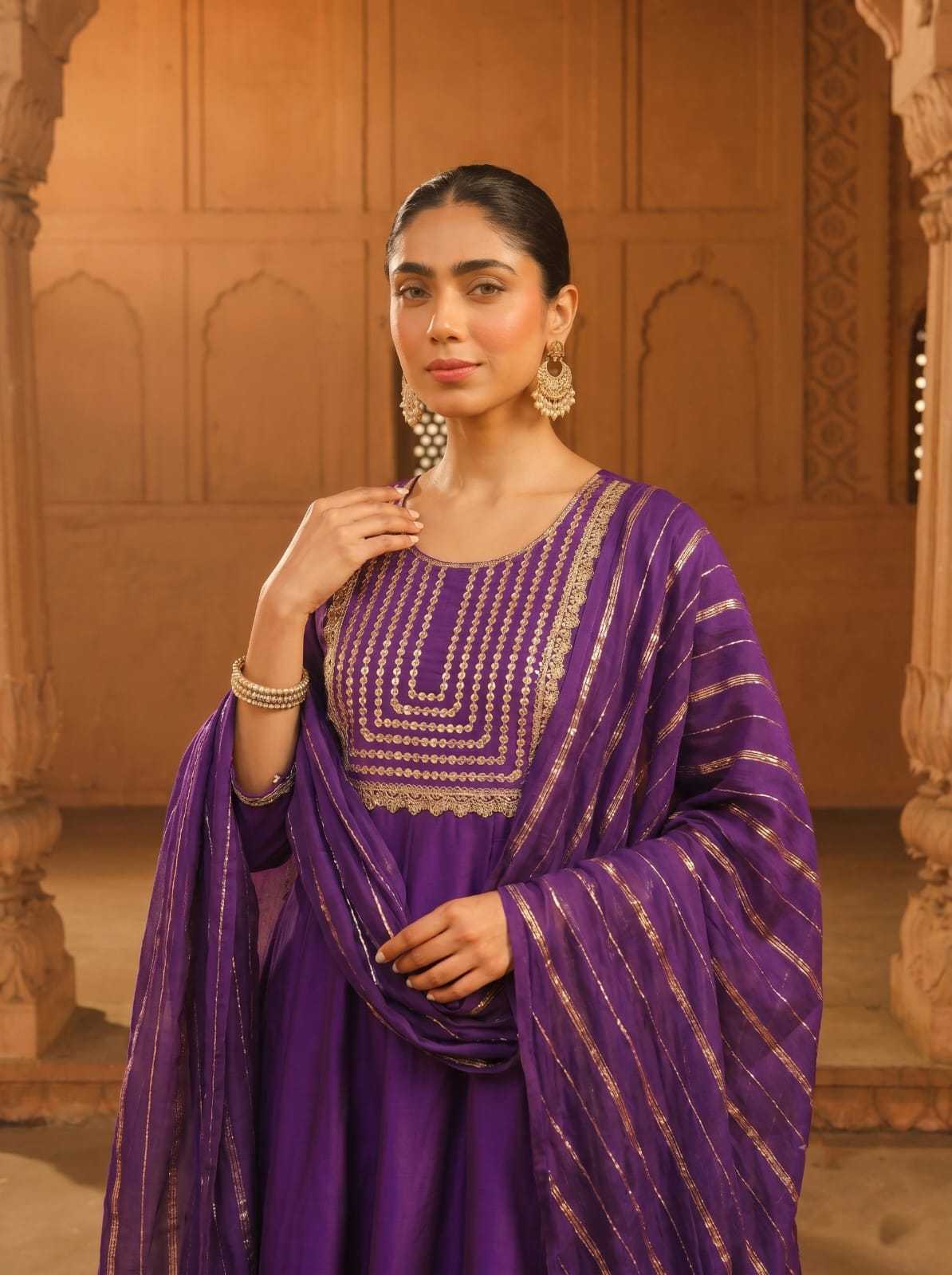 YNF Wholesale Viscose Designer Kurtis KESH529 GEETA | Surat Manufacturer