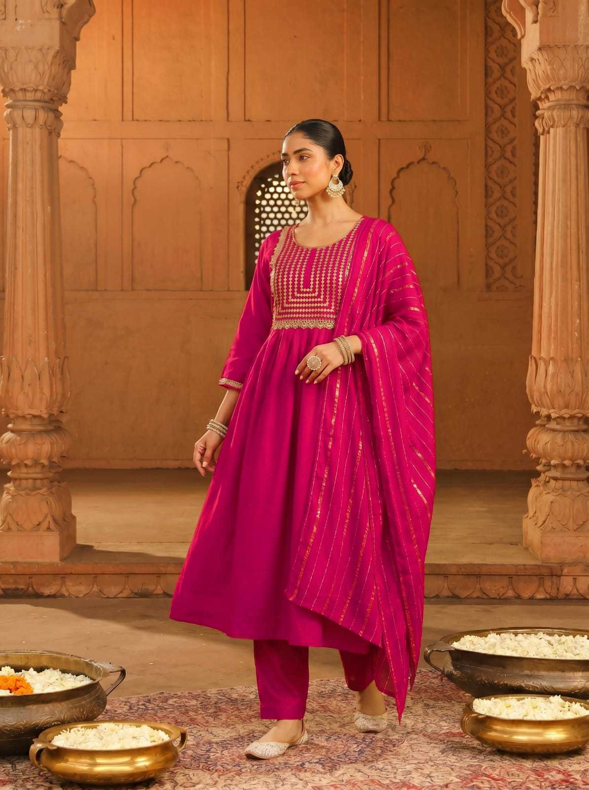 YNF Wholesale Viscose Designer Kurtis KESH529 GEETA | Surat Manufacturer