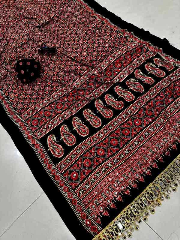 YNF Wholesale Crepe Silk Crepe Silk Saree  | Surat Manufacturer