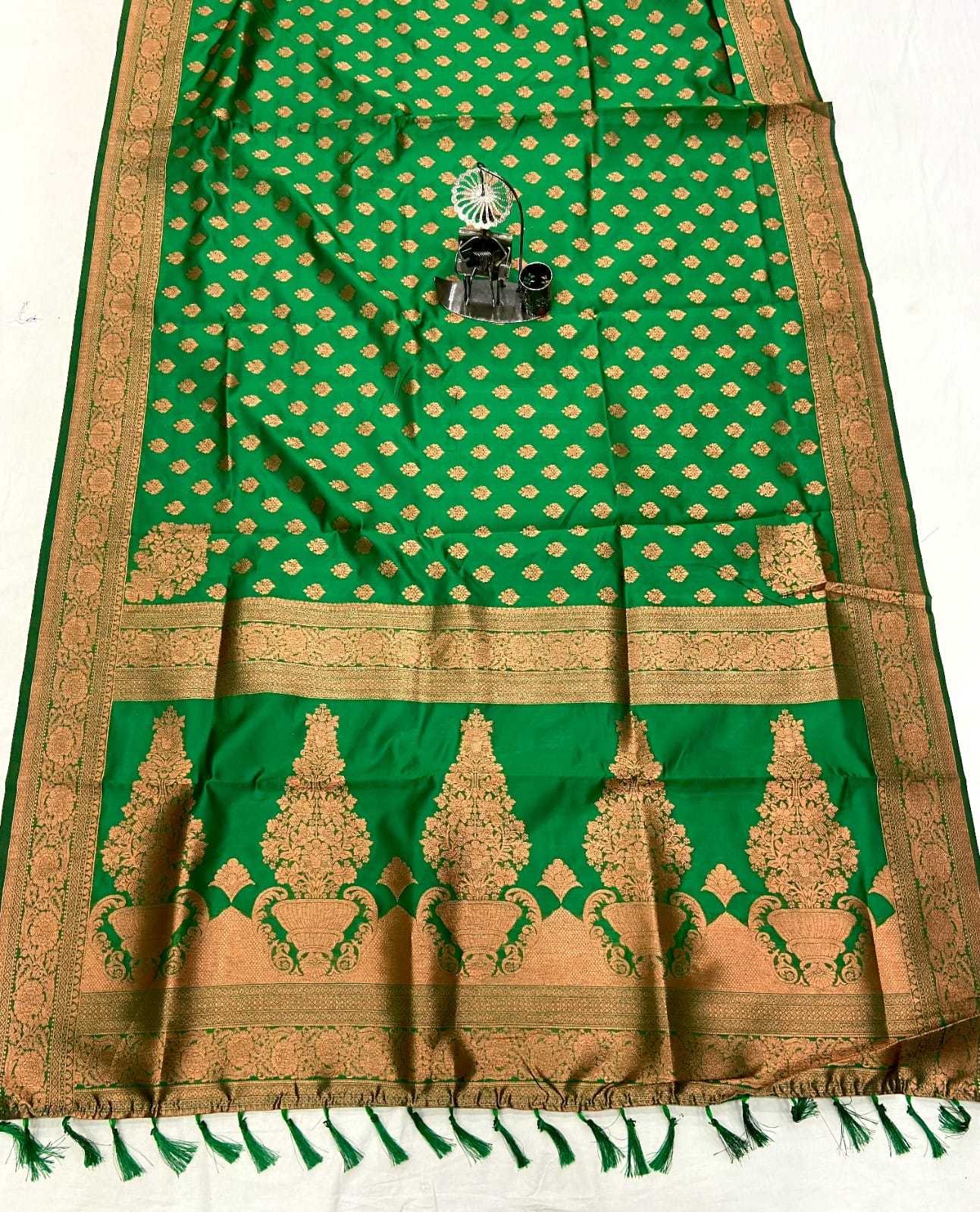 YNF Wholesale Banarasi Soft Silk Banarasi Silk Sarees KESH663 Amrita | Surat Manufacturer