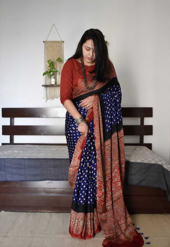 YNF Wholesale Muslin Printed Sarees  | Surat Manufacturer