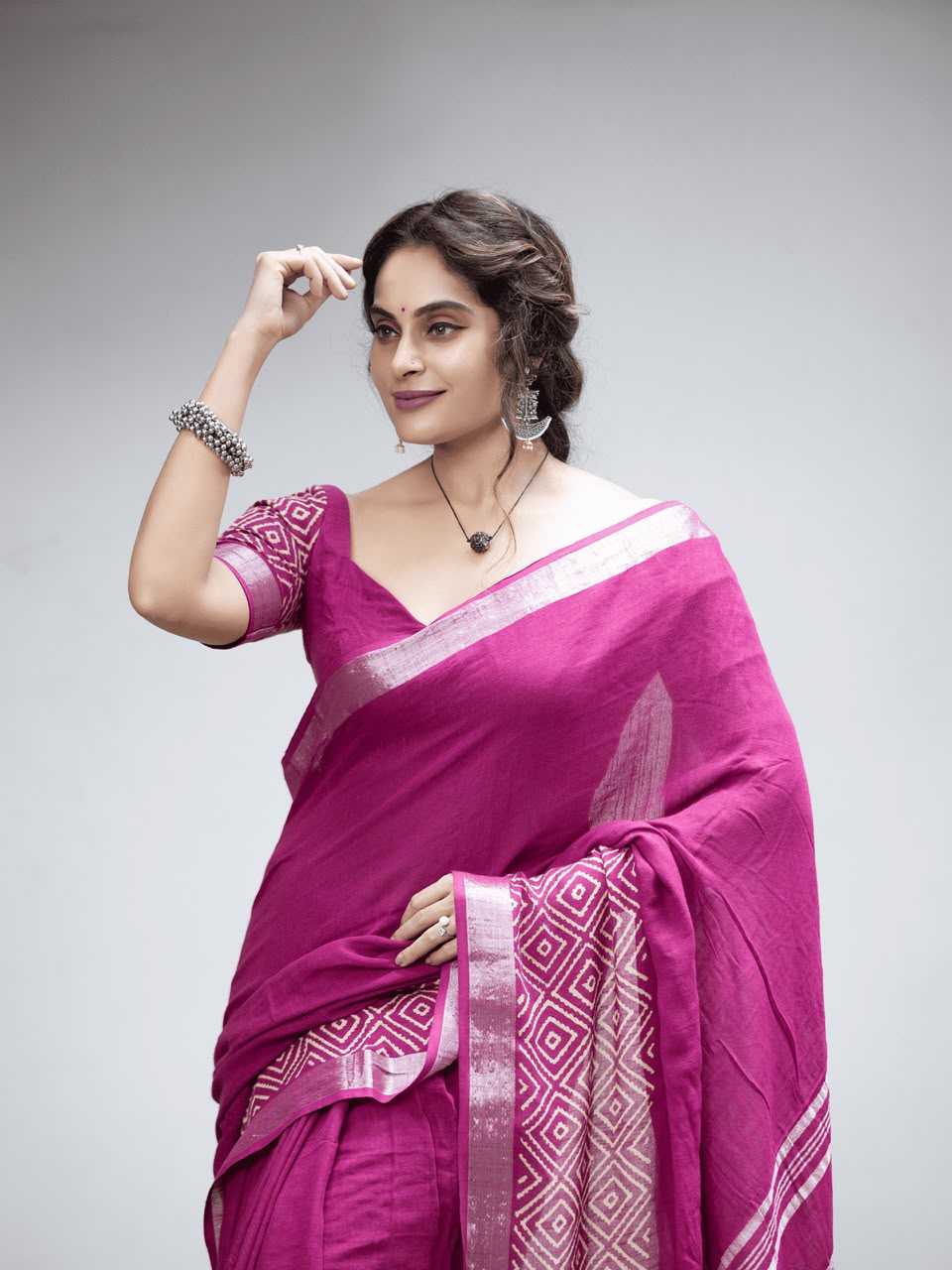 YNF Wholesale Linen Printed Sarees  | Surat Manufacturer