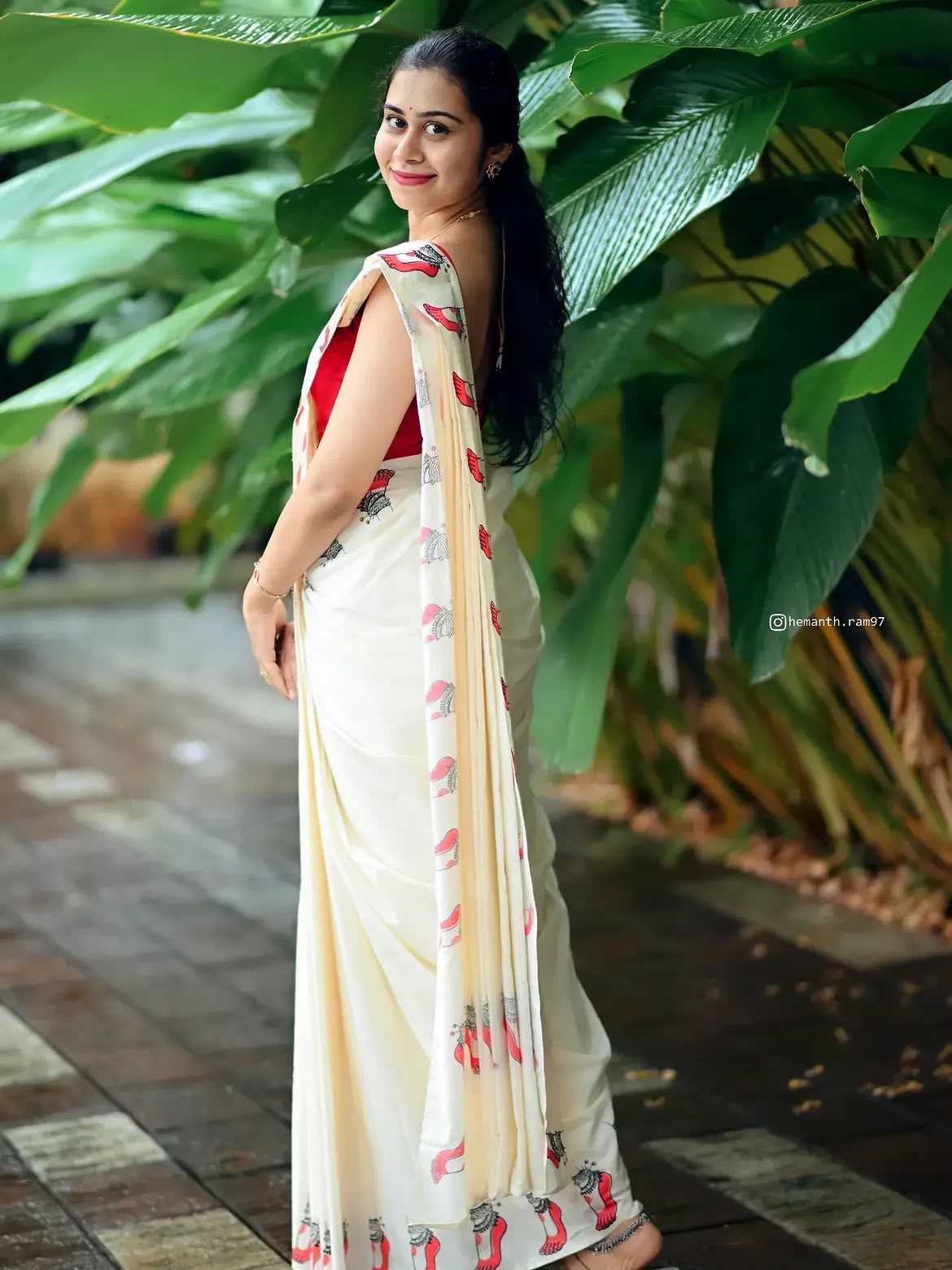 YNF Wholesale Linen Printed Sarees  | Surat Manufacturer