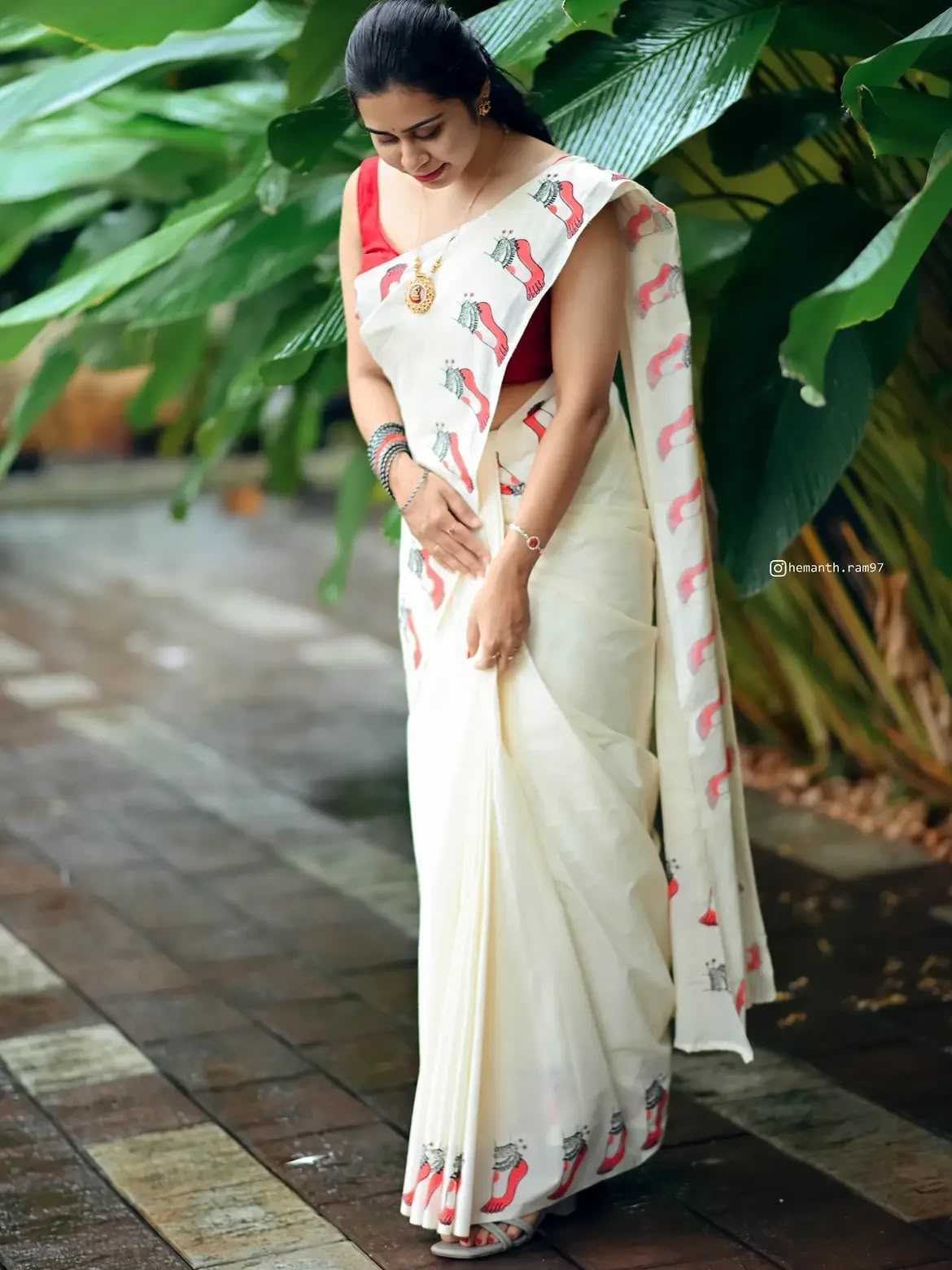 YNF Wholesale Linen Printed Sarees  | Surat Manufacturer