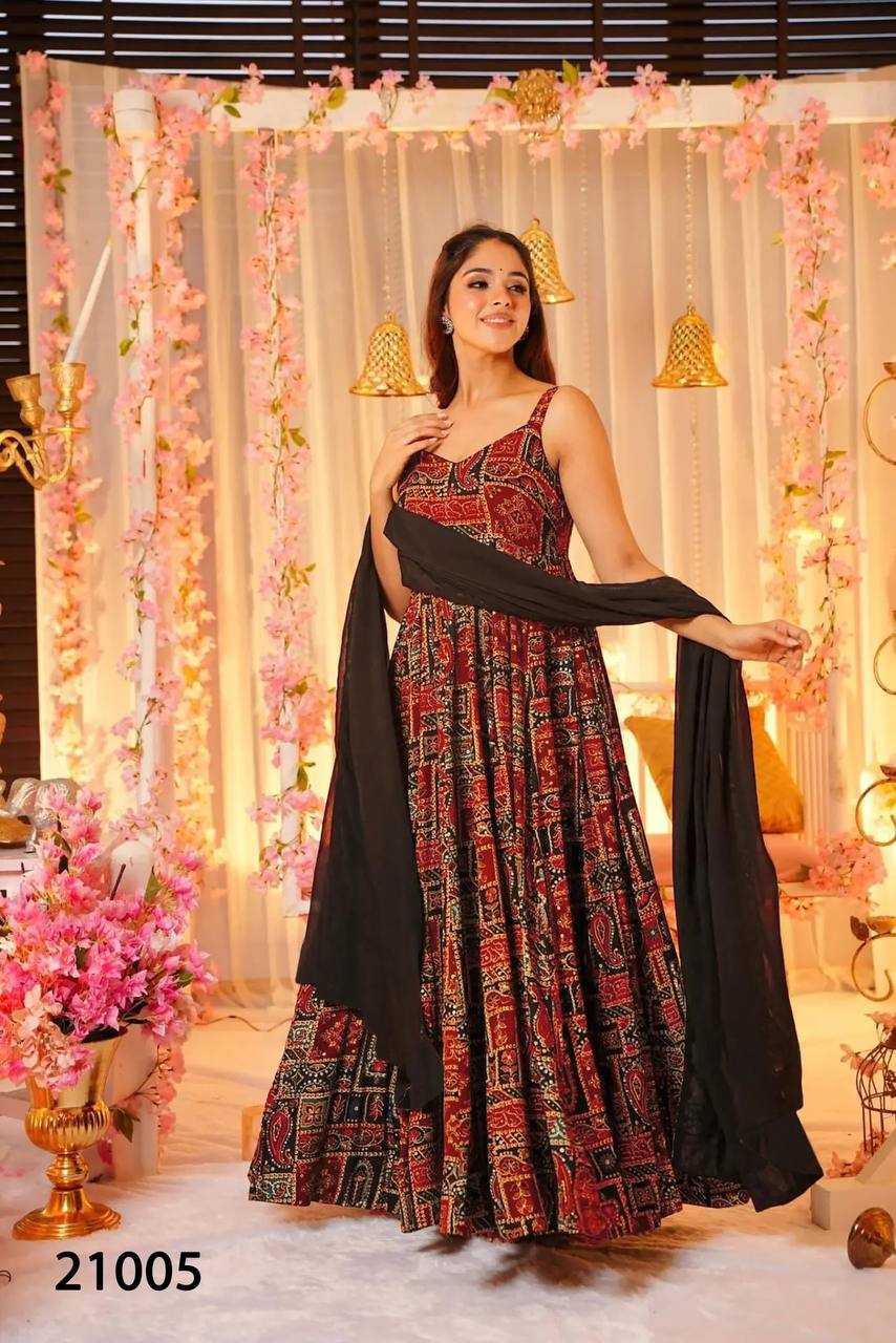 YNF Wholesale Heavy Rayon Printed Gowns KESH744 21 | Surat Manufacturer