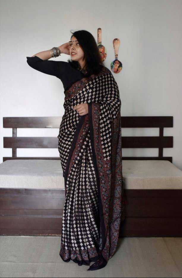 YNF Wholesale Muslin Silk Soft Silk Sarees | Surat Manufacturer